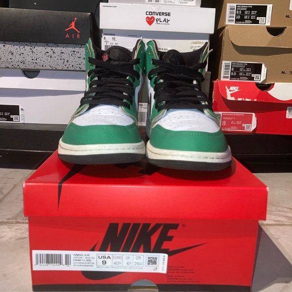Nike Air Jordan 1 Lucky Green - Picture 4 of 4